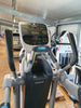 Laden Sie das Bild in den Galerie-Viewer, PRECOR AMT 835 Adaptive Motion Cross Trainer mit P32 Konsole Fitness Studio Gym Fitness-Inserate.de