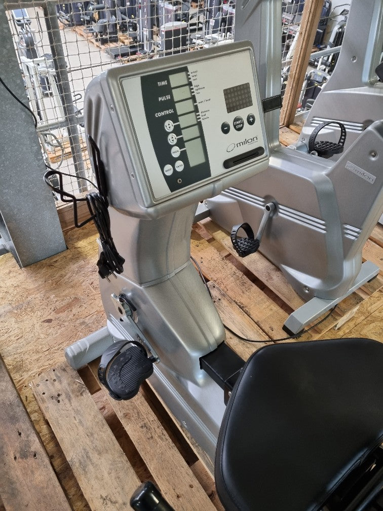 MILON MIHA Club Recumbent Recline Bike Reha Pedale Liege Fahrrad Ergometer Gym Fitness-Inserate.de