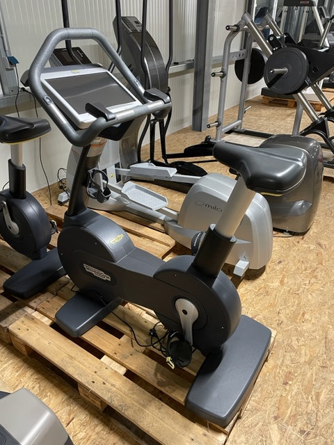 TECHNOGYM Excite 700 Visio Web new Upright Bike black Fahrrad Ergometer Fitness-Inserate.de